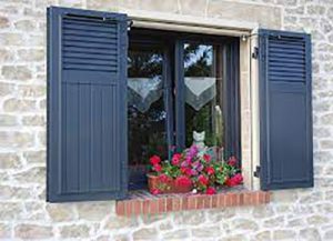 Fabrication et pose de volets et fenêtres à Montgru-Saint-Hilaire